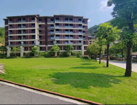 Yinmu Private Hot Spring Homestay (Gupo Mountain Tourism Resort Distribution Center) Отели рядом с достопримечательностью «Shibashuiyuan Ecological Scenic Spot»