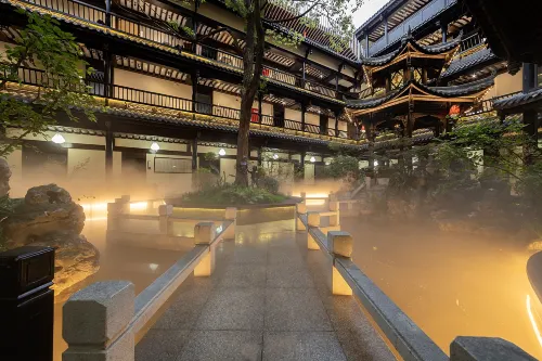 Li Family Courtyard Zen Hotel (Hongya Liujiang Ancient Town Branch)