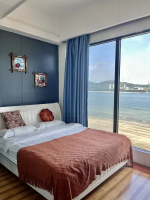 Red Sea Fishing Village Holiday Home Отели рядом с достопримечательностью «Пляж на Южном заливе Ван Чай, остров Сальтчжоу»