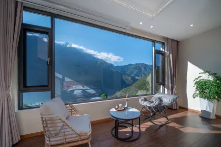 Huotiaoxia Town Horse Gang Station Отели рядом с достопримечательностью «First bay of the Yangtze River»