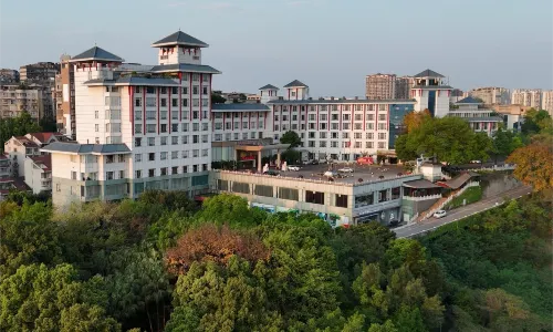 Luzhou Nanyuan Hotel