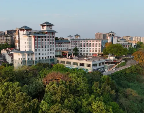 Luzhou Nanyuan Hotel Hotels in Luzhou