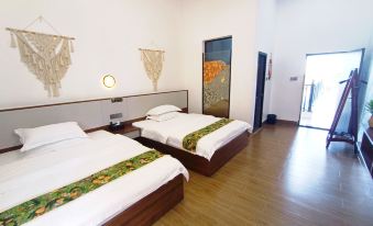 Xuwen Antarctic Harbour Homestay