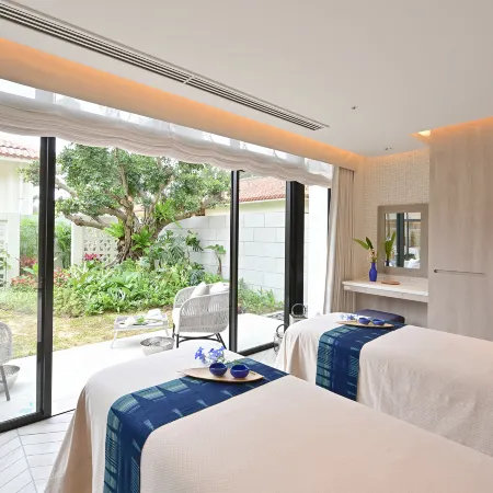 Fusaki Beach Resort Hotel & Villas