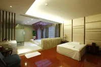 โรงแรม ฮอลิเดย์ เฟิงกวน - ที่มีฟิตเนส