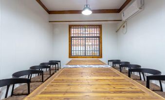 Blue Danube Resort B&B (South Gate of Forest Park)