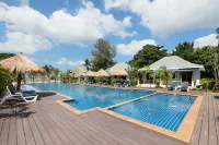 Lanta Casa Blanca - Kolam Infiniti