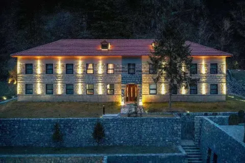 秦格喜海拔1499祕境民宿