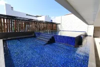 Aveta Hotel Malioboro - Pools
