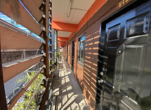 素萬那普昌旅舍