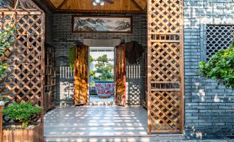 Floral Hotel. Sanjunzan homestay in Chaozhou ancient city