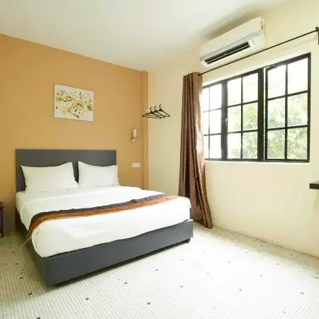 M S Hotel, Tengku Kelana KTM Klang