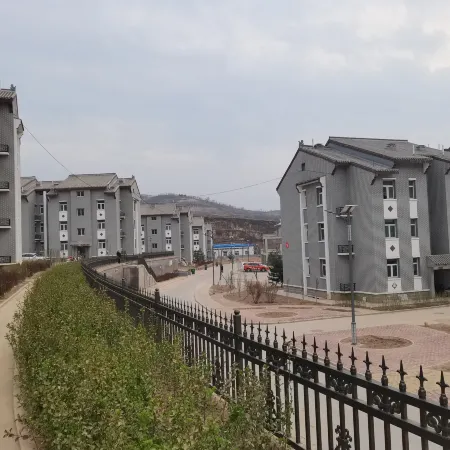 Lin County Qikou Datongyuan Homestay