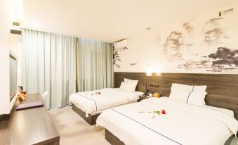 CLOUDS Hotel (Yongsheng)