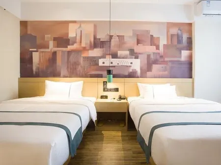 Zhiying Star Travel Selection Hotel (Yide Road Subway Station) Отели рядом с достопримечательностью «Laodian Museum»