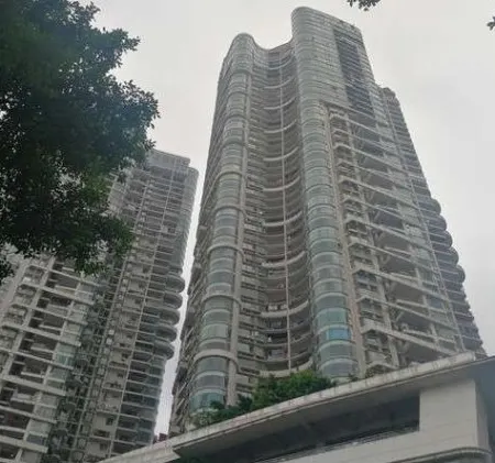 Chongqing Jiangyu Lingqi Homestay (Jiefangbei Hongyadong Branch)