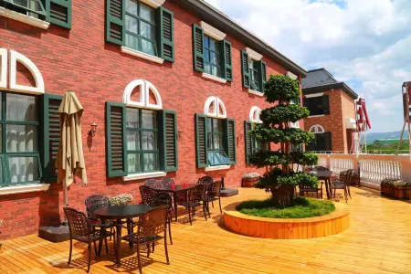 Mivi Hotel Отели рядом с достопримечательностью «Seven-hole Bridge, Honghe»