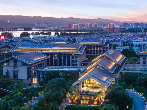 Khách sạn gia đình Paradise 8 Hàng Đầu Tại Côn Minh