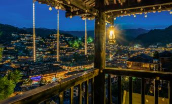 Xijiang Qianhu Miao Village Yunyue Mountain Residence