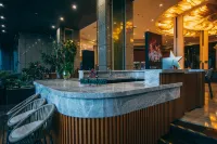 Oceanfront Born Sea View Hotel (Boao Golden Bay Nanhai Museum Branch) - bar