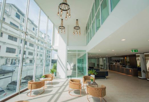 나콘사완 야시장