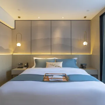 Zhonghui Hotel