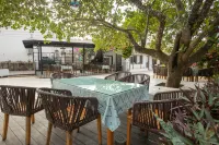 Weizhou Island Langwen Homestay - บังกะโล
