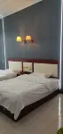 Holiday Hotel - balcony