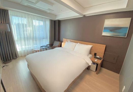 호텔 객실 내부