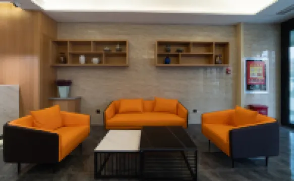 GreenTree Inn Express Hotel Altay Airport