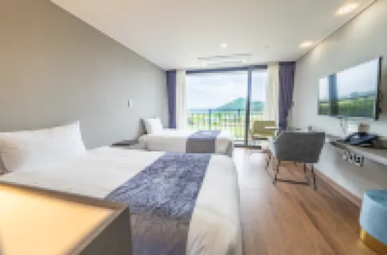 Sanbangsan Hotel Hotels near Shinhwa Theme Park