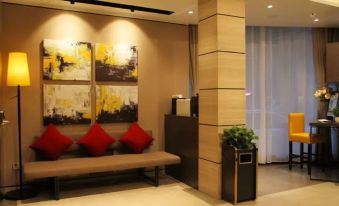Homeinn Plus Hotel (Chengde Mountain Resort)