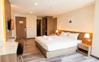 B2 Khon Kaen Premier Hotel Hotel dekat Wat Sawan Wanaram