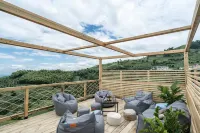 Shengzhou FUN Starry Sky Camping · Xingye Shanqi Luxury Glamping Resort - غرفة مطلة على الجبل