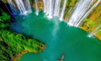 Luoping JiuLong Waterfall Lakeside Courtyard