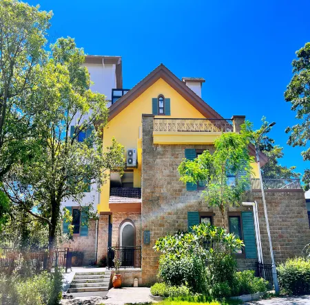 Shenzhen oct east whole european-style villa Отели рядом с достопримечательностью «Chaweng Ancient Town»