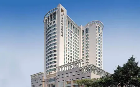 Shantou Junhua Haiyi Hotel Отели рядом с достопримечательностью «Xidi Wharf»