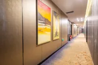 Zizhong Zhongtie Bomei Hotel - parking