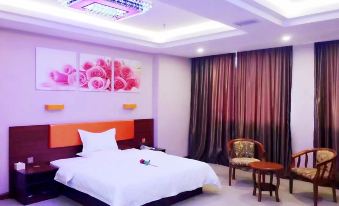 Orange Premium Hotel (Dalian Changxing Island Santang Commercial Street)