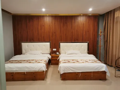 Guigang Mingshun Hotel (Huashun Automobile Maintenance Center Qingfeng No.2 Middle School Shop)