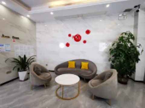 Dingai Hotel (Zhaoqing East Station Dinghu Mountain Scenic Area)