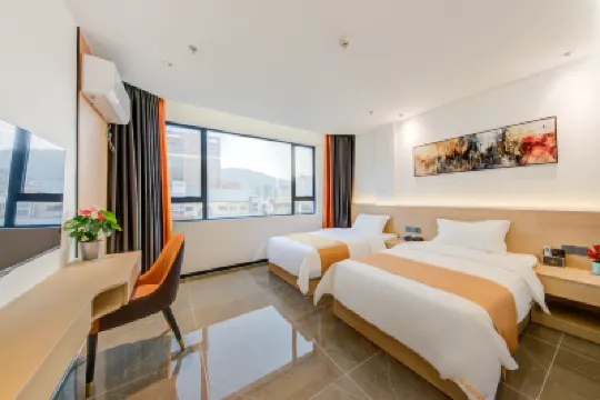 Zhuhai Chengtong Hotel (Sanzao Chinatown Branch) Hotel berhampiran Airport Passenger Transport Terminal