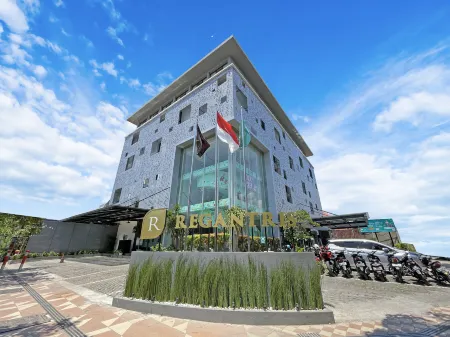Regantris Surabaya