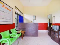 OYO 90977 Wisma Pelangi Palopo Hotels in Palopo