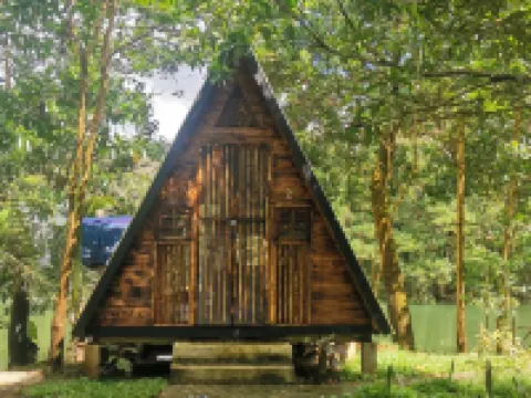 Isla Del Antoño Hotels in Cavinti