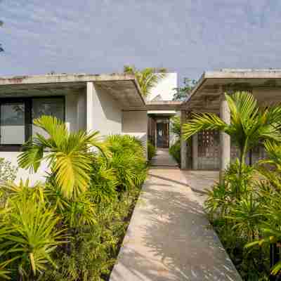 Banyan House - Luxurious 4 Bedrooms Villa Hotel Exterior