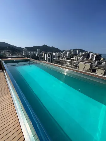 Xunliao Bay Shanhai Jian Sky Pool Hotel Отели рядом с достопримечательностью «Jinyintan Beach»