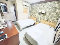 Dexin Homestay (Chengdu Luomashi Subway Station)