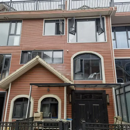 Fengdu Liunian Time B&B (Nantian Lake Scenic Area)