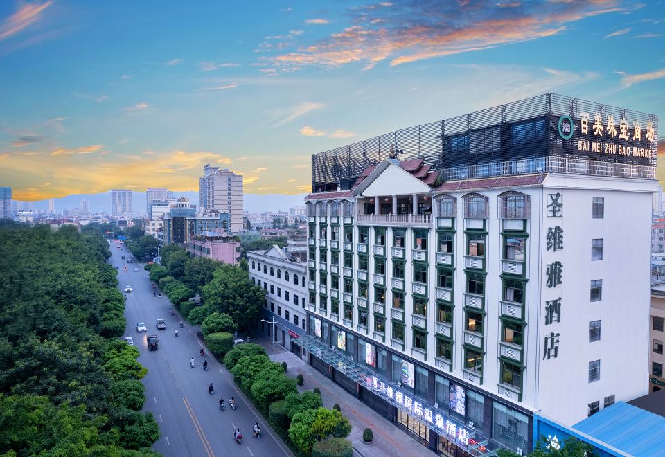 hotel overview picture
